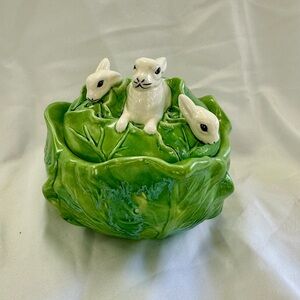 1960’s Mid-Century Vintage Cabbage Covered Dish - Retro